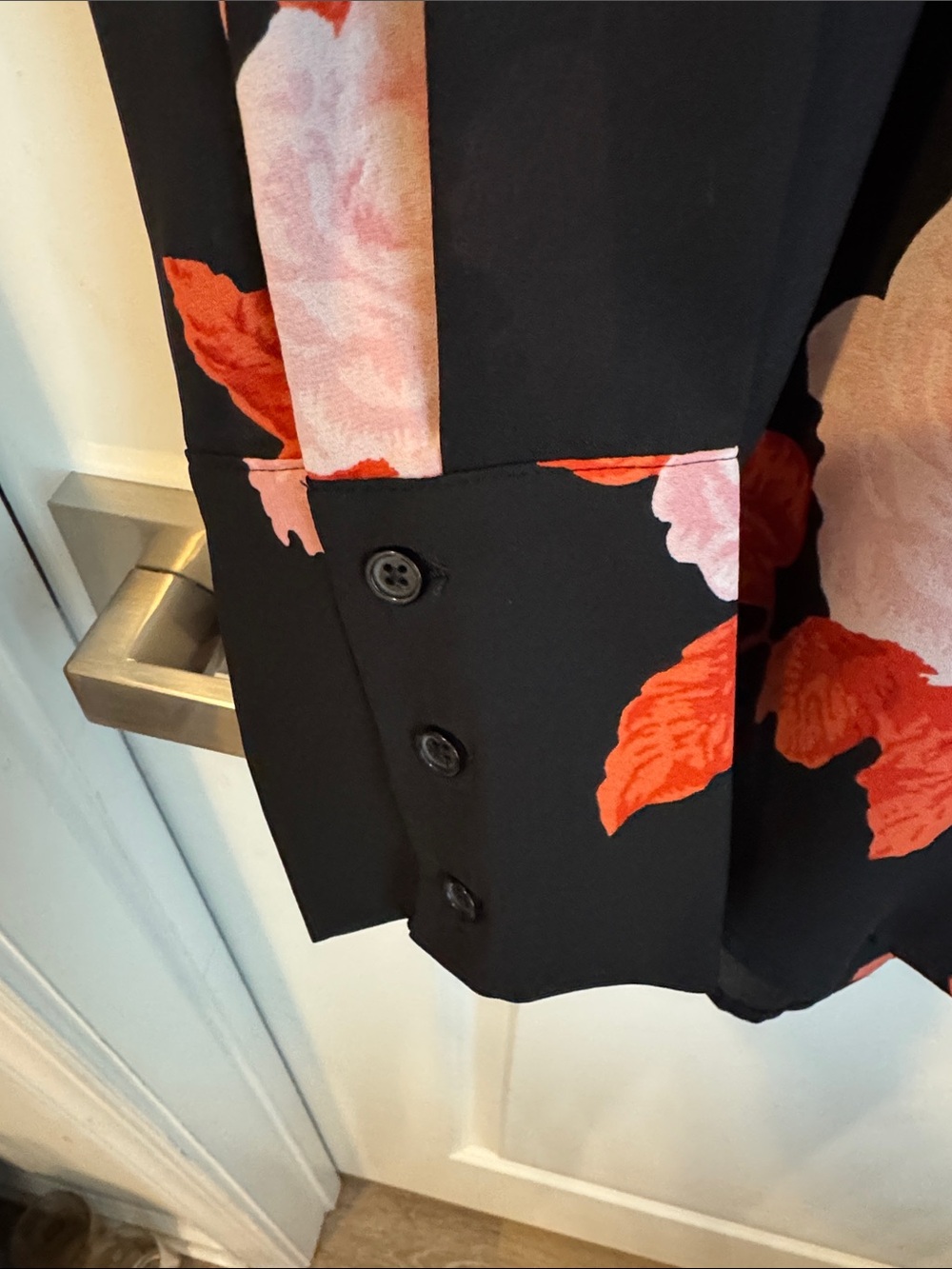 Who What Wear Black Button-Down Top with Pink and Red Floral Print - Picture 4 of 9
